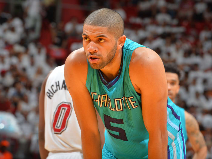 nicolas_batum_hornets_.jpg
